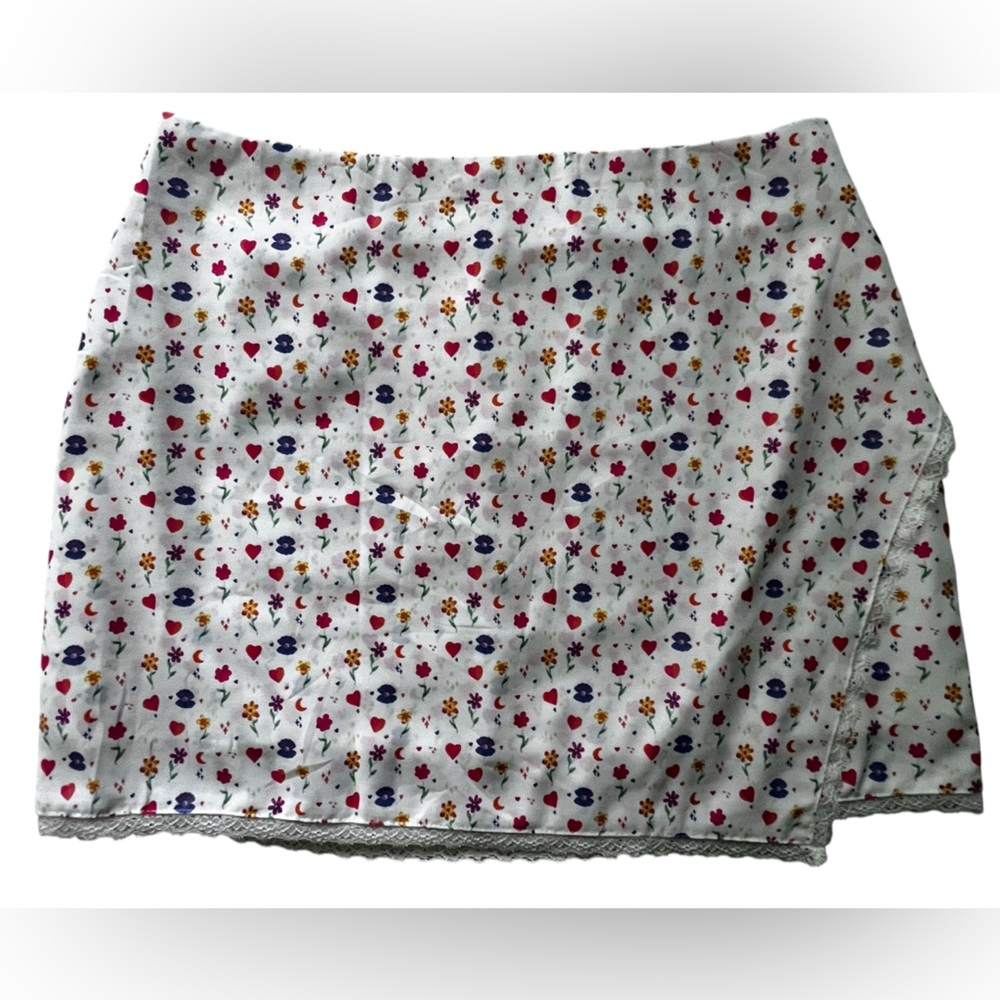 Princess Polly Floral Heart Lined Mini Skirt Skirt, NWT, Size 6